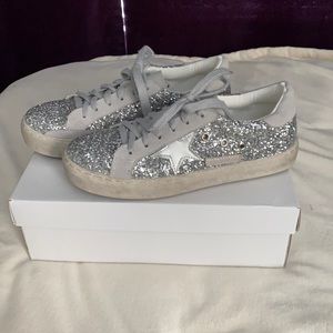 Golden goose dupes 39 (fits a 7.5)